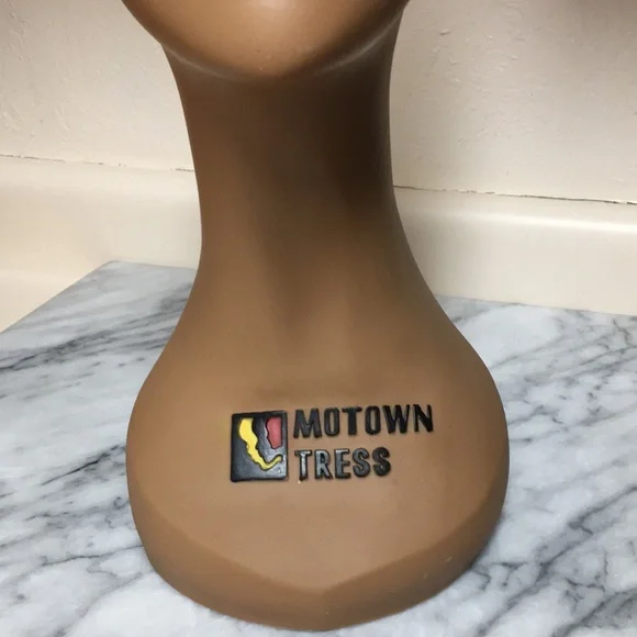 Motown Tress Mannequin Head - Picture 3 of 12
